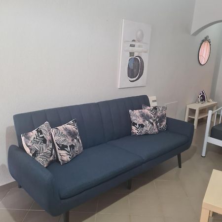 Makis Apartments Touzla Ofrínion Esterno foto
